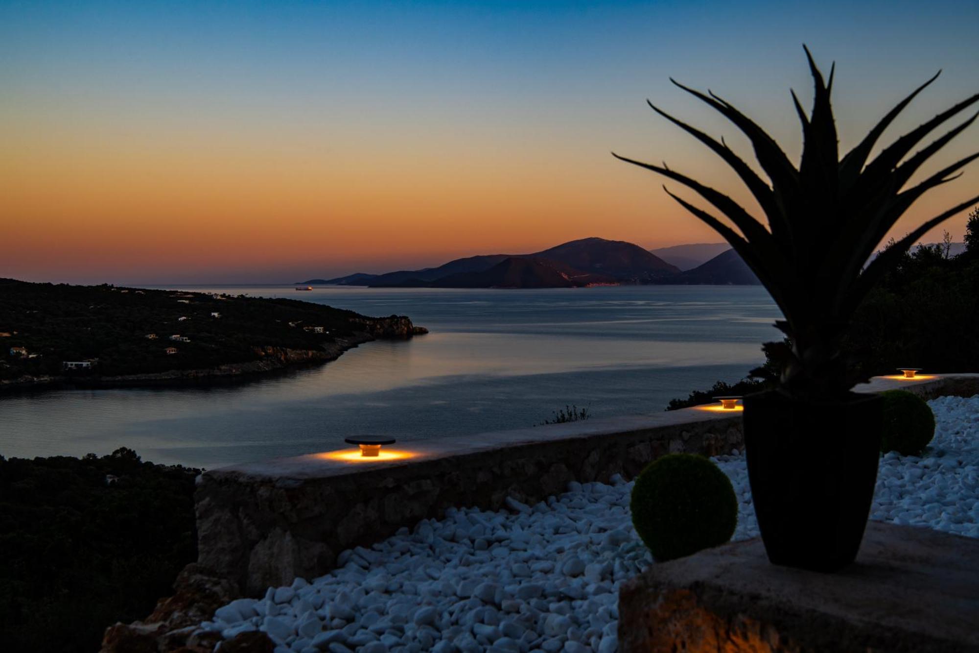 Pantea Luxury Villa Vasiliki  Exterior photo