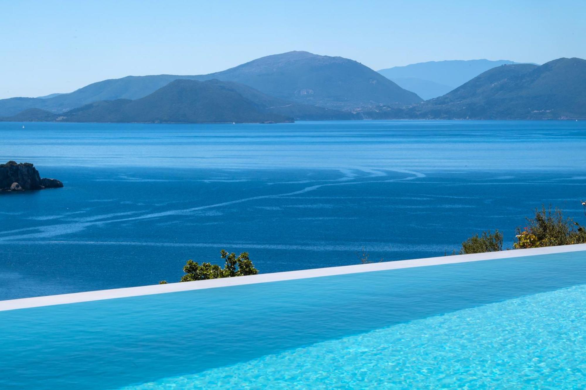 Pantea Luxury Villa Vasiliki  Exterior photo
